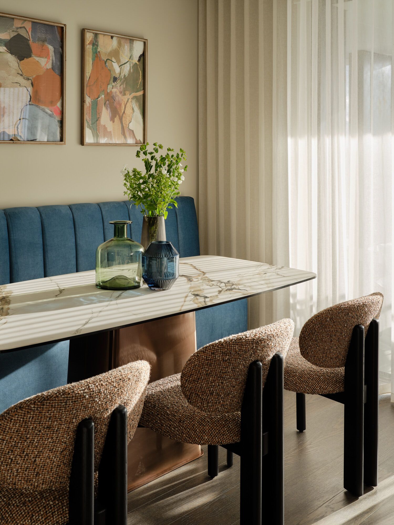 The Six Collective Linear Place18118